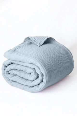 Baby Blue handwoven 4-layer muslin Turkish cotton bedspread front full. Long-staple Denizli, OEKO-TEX. Vivamaison.